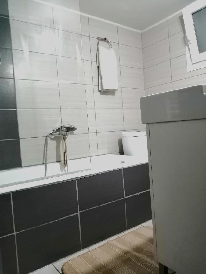 Comfortable Modern Entire House Near The Center Of Athens-Blue Serenity Exteriör bild